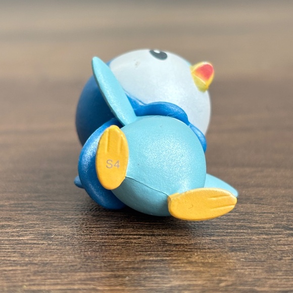 Pokémon PIPLUP Blue Metallic Penguin Toy Battle Action Figure 2020 WCT Topper - Picture 7 of 7